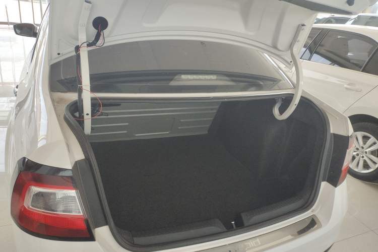 Used Skoda Rapid 2018 1.6L Automatic Comfort Edition