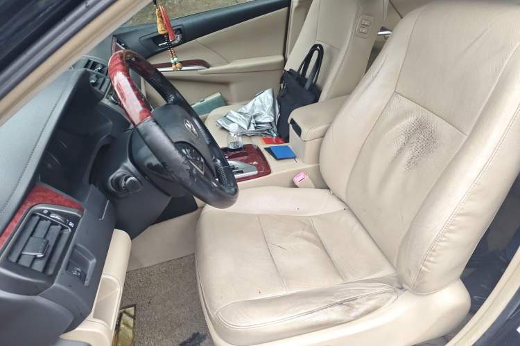 Used Toyota Camry 2013 2.0G Comfort Edition
