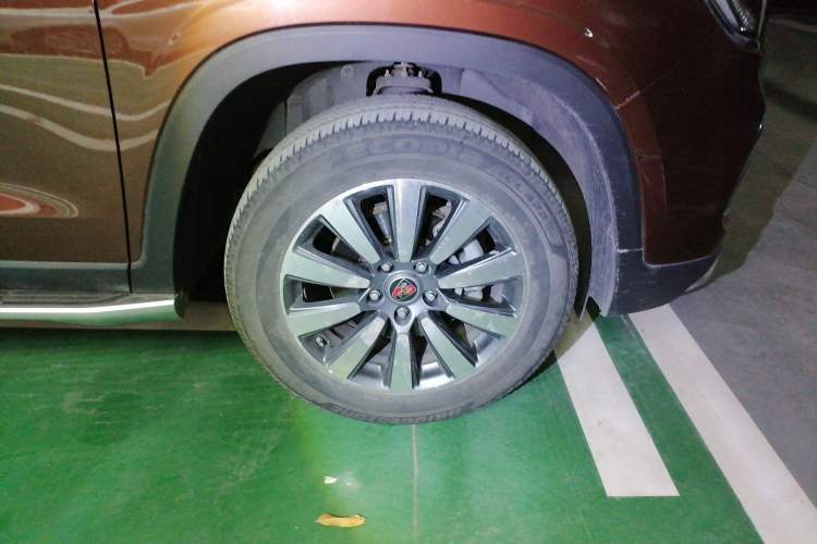 Used Roewe RX8 2018 30T Smart Connectivity Two-Wheel Drive Supreme Edition