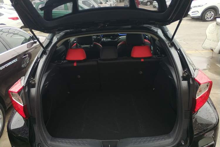 Used Toyota C-HR 2021 Dual-Motor 2.0L E-CVT Comfort Edition