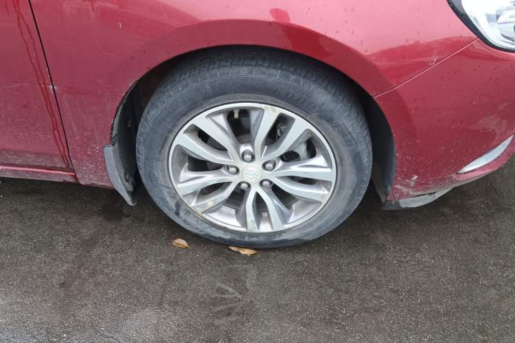 Used Buick GT 2019 18T Automatic Connected Elite Model China V Standard Right Front Wheel Hub