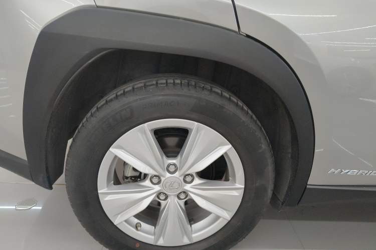 Used Lexus UX 2020 260h Explore-Cool Edition Right Rear Wheel Hub