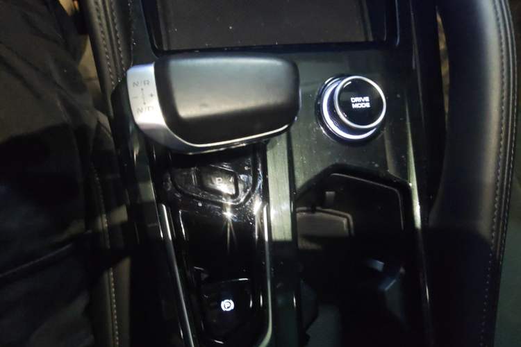 Used Geely Auto Monjaro L 2021 2.0TD DCT EVO Two-Wheel Drive Prestige Version
