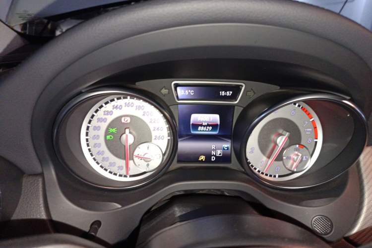 Used Mercedes-Benz GLA 2016 GLA 220 4MATIC Luxury Model
