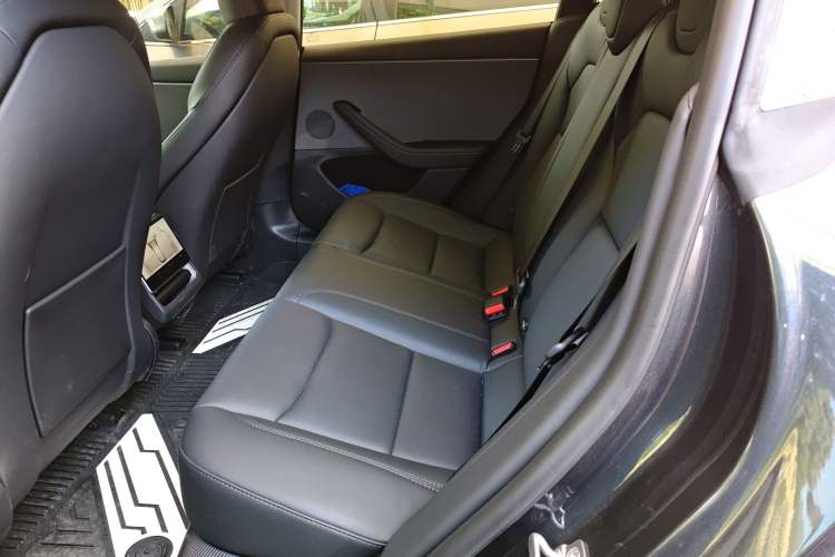 Used Tesla Model 3 2025 Rear-Wheel-Drive Version
