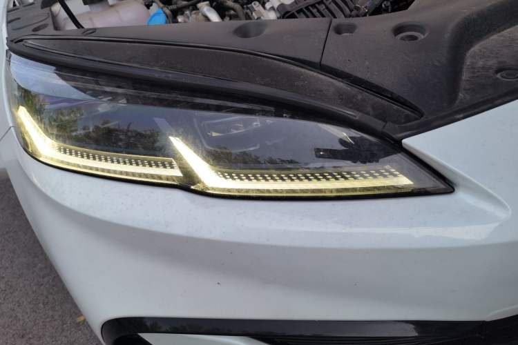 Used BYD Seal 06 New Energy 2024 DM-i 120KM Luxury Model Right Front Headlight