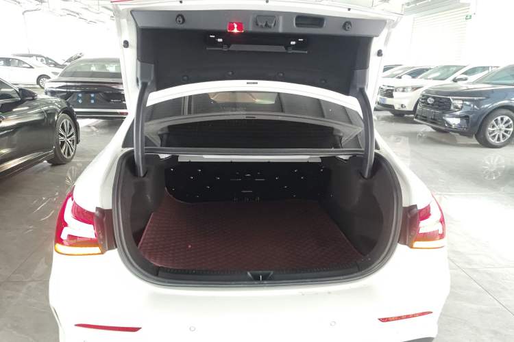 Used Mercedes-Benz A-Class 2021 A 200 L Sport Sedan Fashion Model