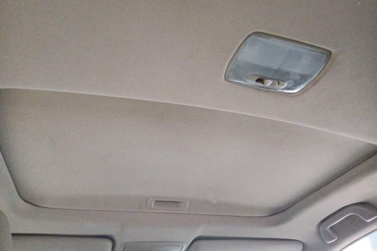 Used Honda CR-V 2016 2.0L two-wheel drive Urban Edition Headliner