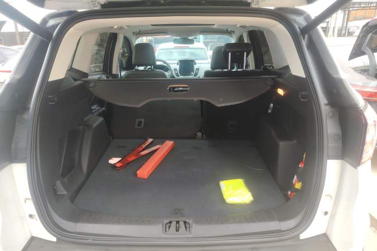 Used Ford Kuga 2019 EcoBoost 180 Two-Wheel-Drive Titanium Plus Model China VI Standard
