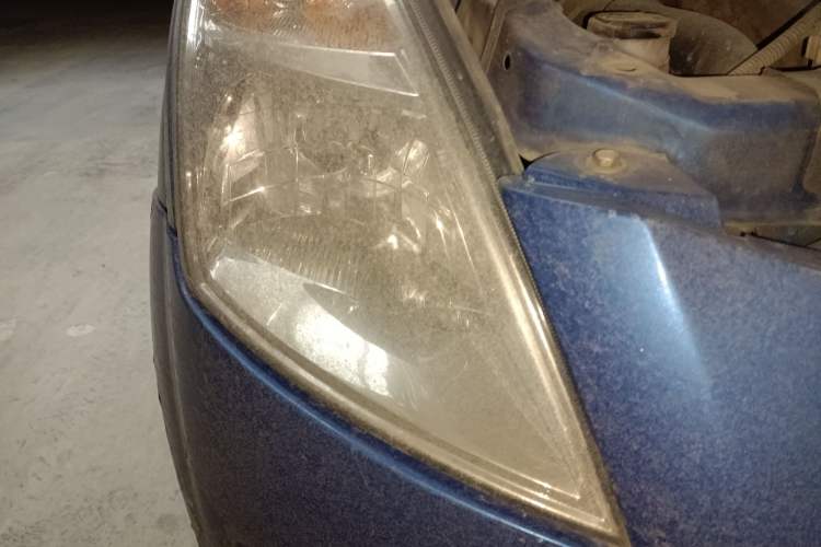 Used FAW Weizhi V2 2010 1.3L AMT Flagship Version Right Front Headlight