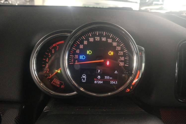 Used MINI Countryman 2017 1.5T COOPER ALL4 Traveler Instrument Cluster