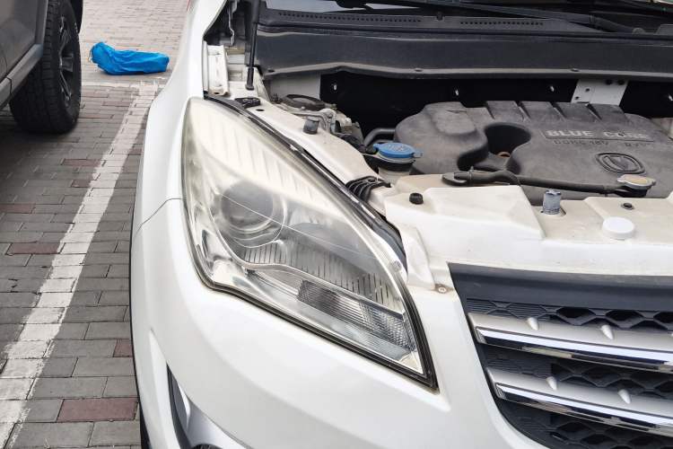 Used Changan CS35 2015 1.6L Manual Luxury Model China IV Standard