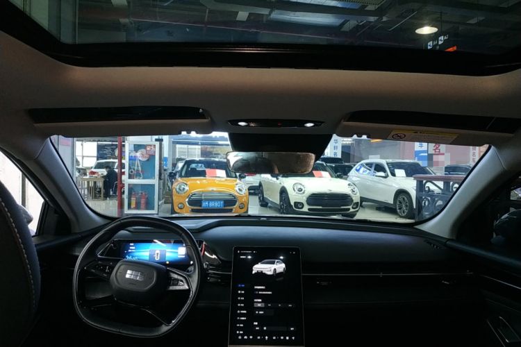 Used Geely Galaxy L6 2024 125km PLUS Dragon Edition Headliner