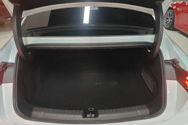 Used Geely Galaxy Galaxy 8 2025 130km EM-i Prestige Edition