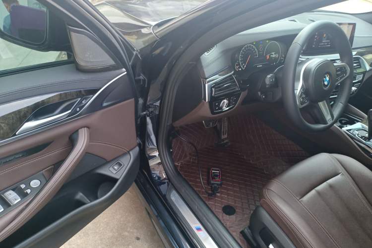 Used BMW 5 Series 2019 525Li M Sport Package