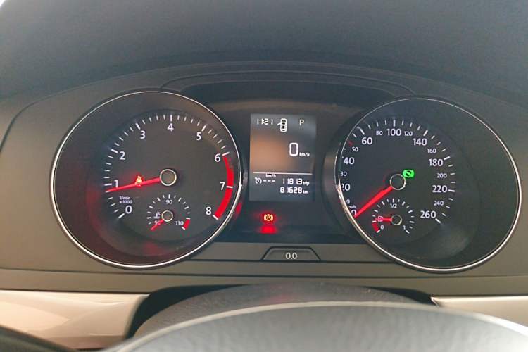 Used Volkswagen Lamando 2015 230TSI DSG Fashion Edition
