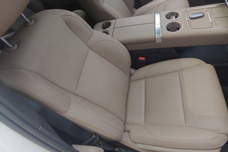 Used Li Auto L8 2025 Max Smart Refresh Edition
