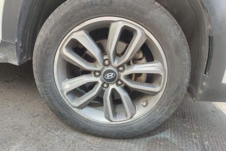 Used Hyundai ix35 2019 2.0L Automatic 2WD Zhiyong·Changxiang Edition China VI Standard Exterior 7