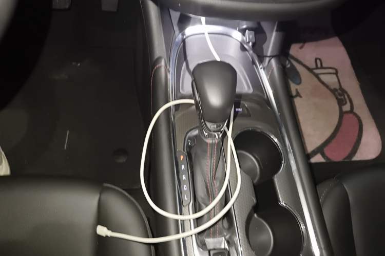 Used Chevrolet Malibu XL 2022 Redline 550T Automatic Sport Edition Gear Lever