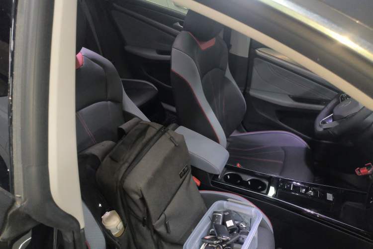 Used Volkswagen Lamando 2022 Lavida L 280TSI DSG Cool & Spicy Edition Right Front Seat