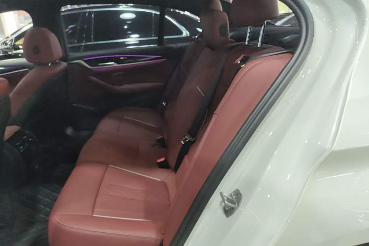 Used BMW 5 Series 2022 Second Facelift 525Li M Sport Package
