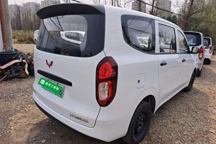 Used Wuling Hongguang New Energy 2025 Extended-Range Hybrid 50 km Utility Version