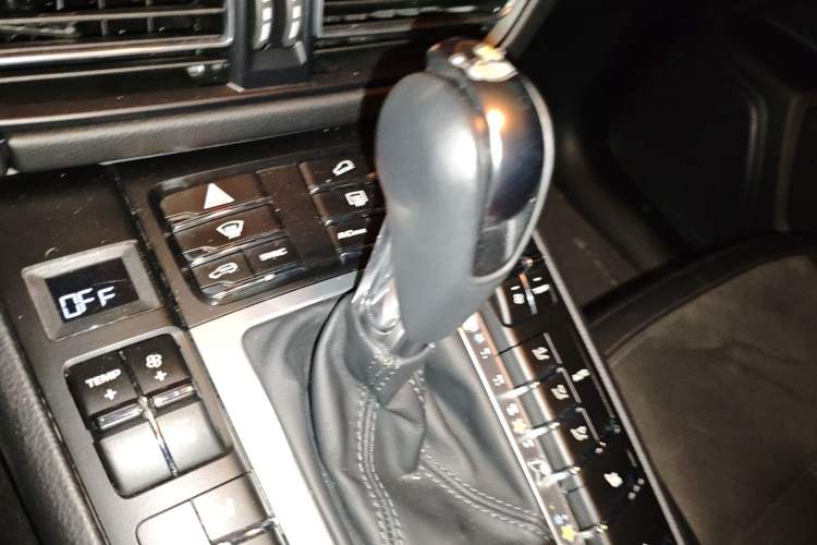 Used Porsche Macan 2021 Macan 2.0T