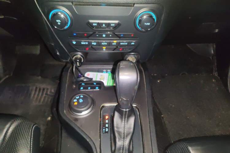 Used Ford Everest 2017 2.0T Gasoline Automatic 4x4 Flagship Edition 7 Seats