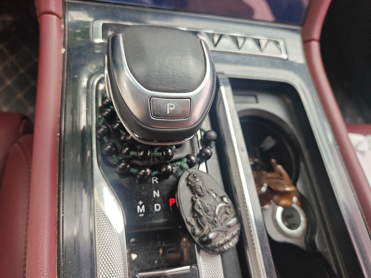 Hongqi H5 2024 1.5T HEV Smart Connect Flagship Edition - Chinese Trim Yun — снимка 14