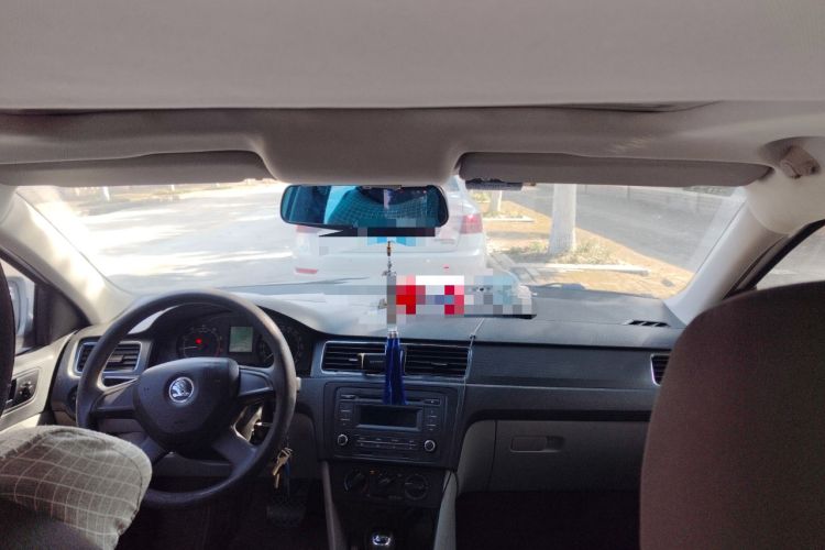 Used Skoda Rapid 2015 1.6L Automatic Smart Selection Model