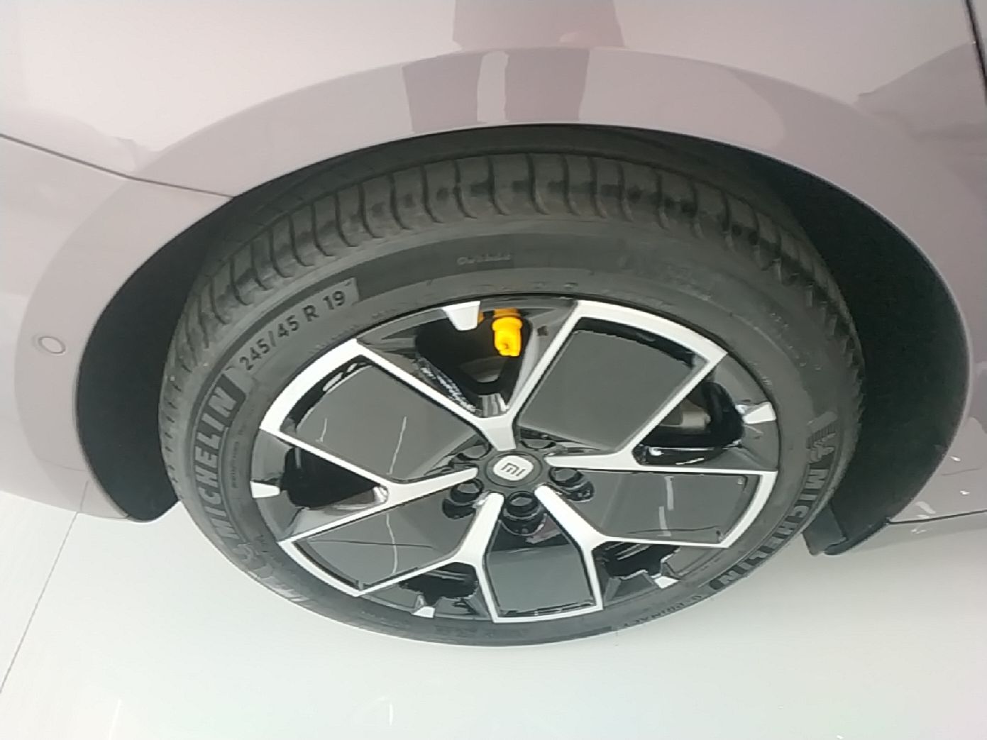 Xiaomi Auto SU7 2024 Rear-Drive Ultra-Long Range Advanced Pro-Level Intelligent Driving Version — снимка 11