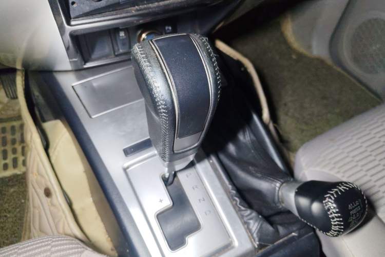 Used Mitsubishi Pajero Sport 2013 3.0L Automatic 4x4 Executive Edition
