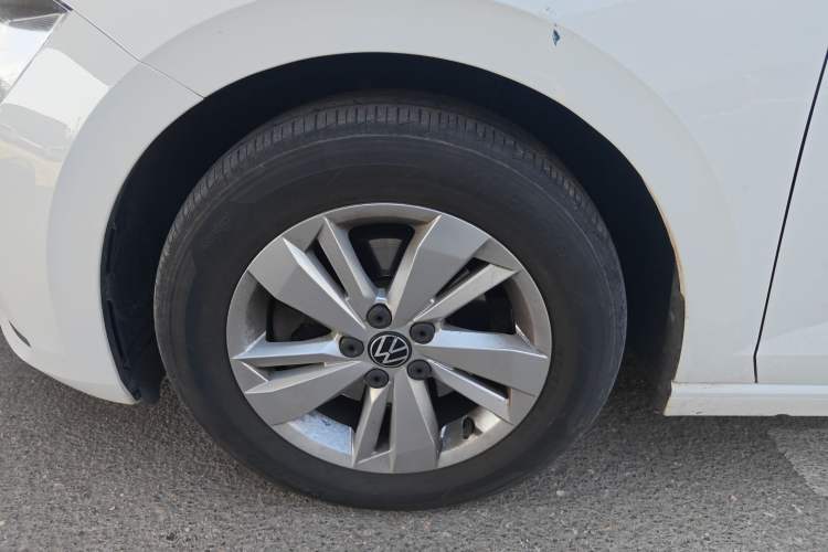 Used Volkswagen Polo 2021 Plus 1.5L Automatic Panoramic Enjoyment Edition Left Front Wheel Hub