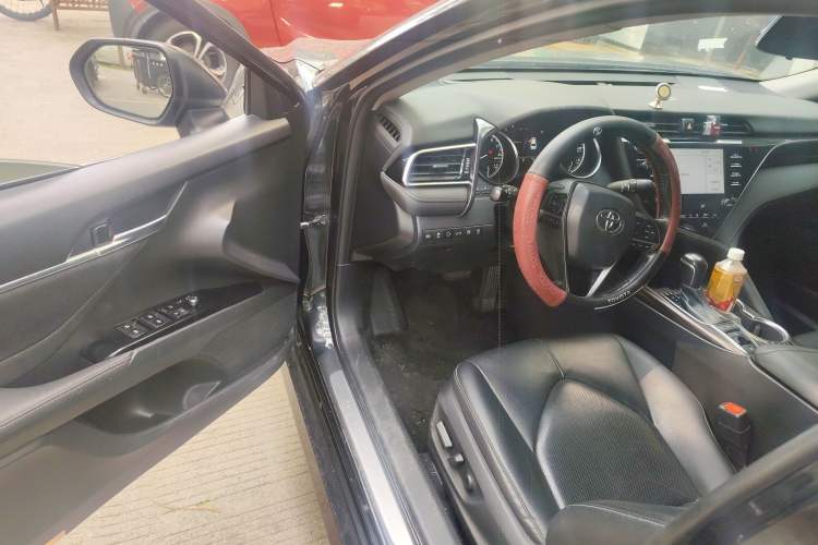 Used Toyota Camry 2019 2.5G Luxury Edition China VI Standard
