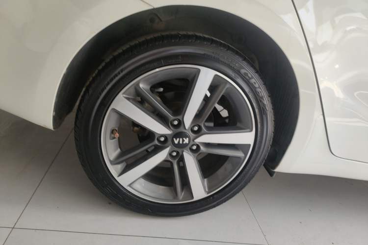 Used Kia K3 2016 1.6L Automatic GLS