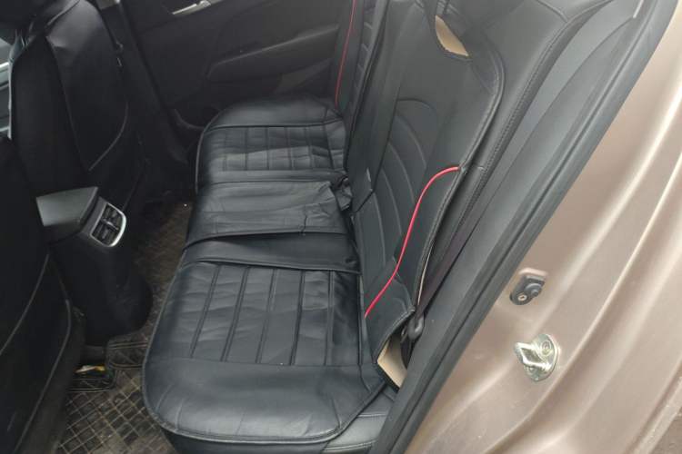 Used Hyundai Elantra (6th Generation / Lingdong) 2016 1.6L Automatic ZhiXuan · Luxury Version Left Rear Seat