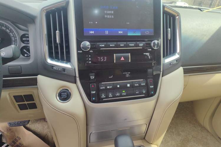 Used Toyota Land Cruiser 2021 5.7L VXR Genuine Leather – Middle East Audio And AC Panel