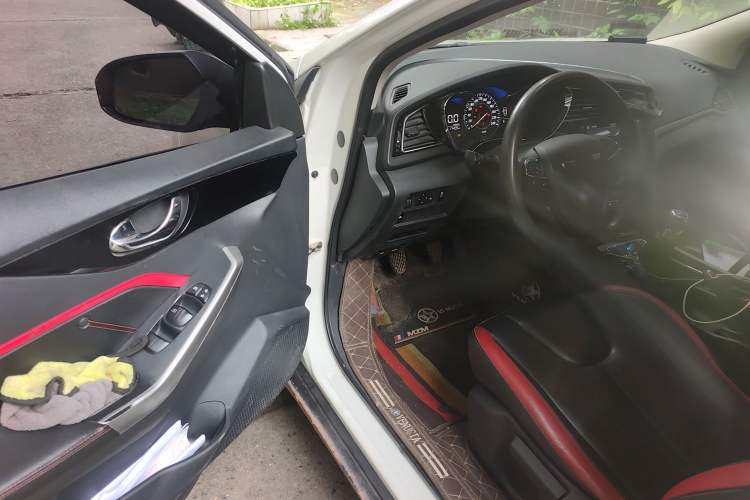 Used Venucia D60 2020 1.6L XL Manual Enjoyment Edition
