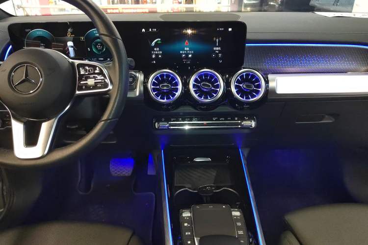 Used Mercedes-Benz EQB 2023 Facelift EQB 260 Audio And AC Panel