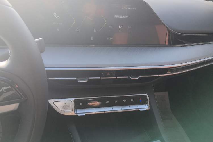 Used Changan Eado 2023 Changan Edition PLUS Blue Whale NE 1.4T GDI DCT Prestige Version