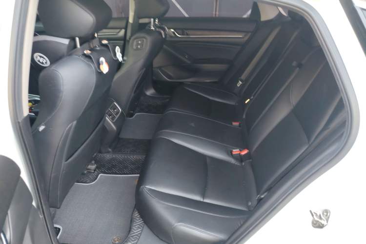 Used Honda Accord 2018 Rui Hybrid 2.0L Rui Ling Edition China VI
