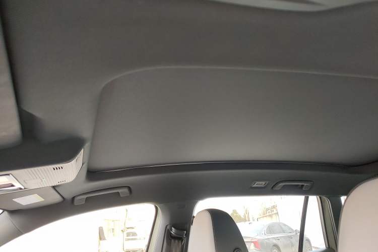 Used Volkswagen Tayron 2025 Tiguan L 380TSI 4Motion Luxury Easy Package