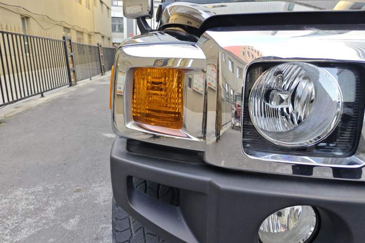 Used Hummer H3 2008 H3x 3.7 Right Front Headlight