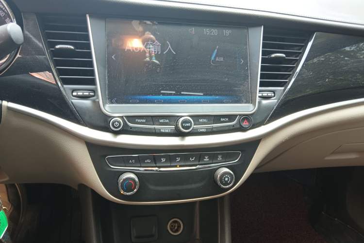 Used Buick Verano 2015 Sedan 15S Manual Entry-Level Model Audio And AC Panel