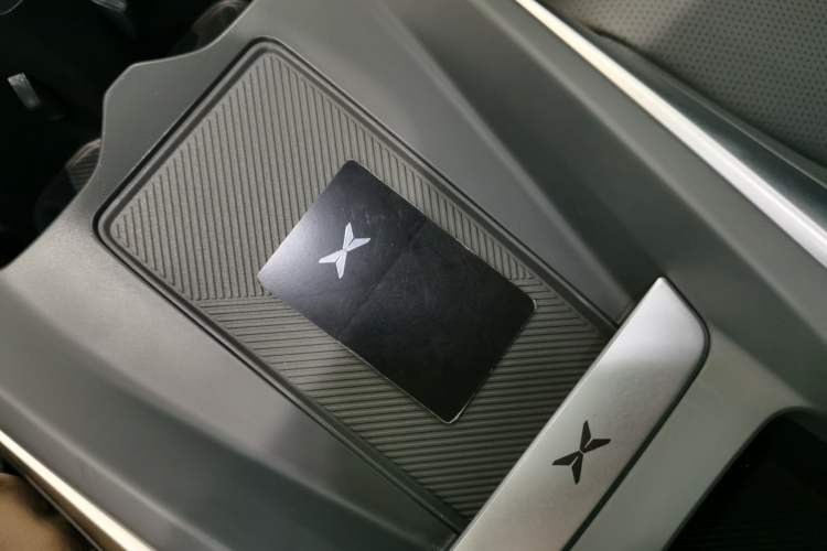 Used XPeng MONA M03 2025 600 with Ultra-Long Range Max Vehicle Key