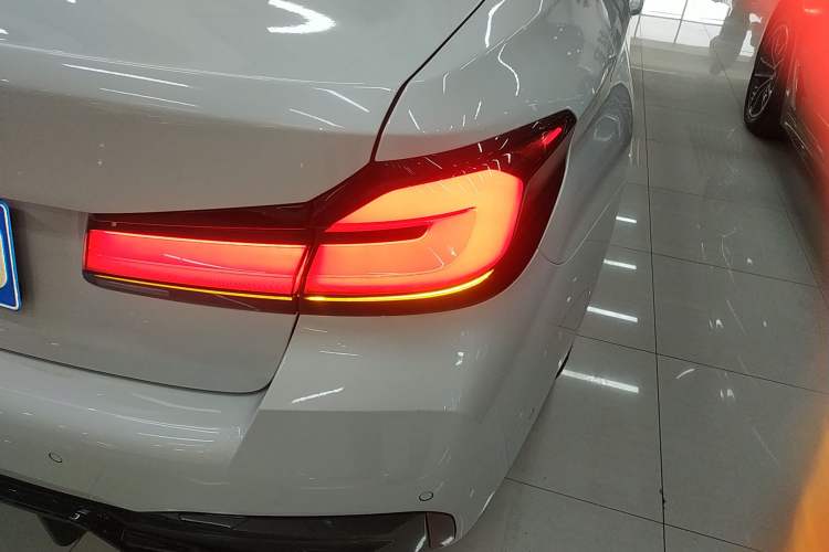 Used BMW 5 Series 2022 Restyled 530Li Leading Edition M Sport Package