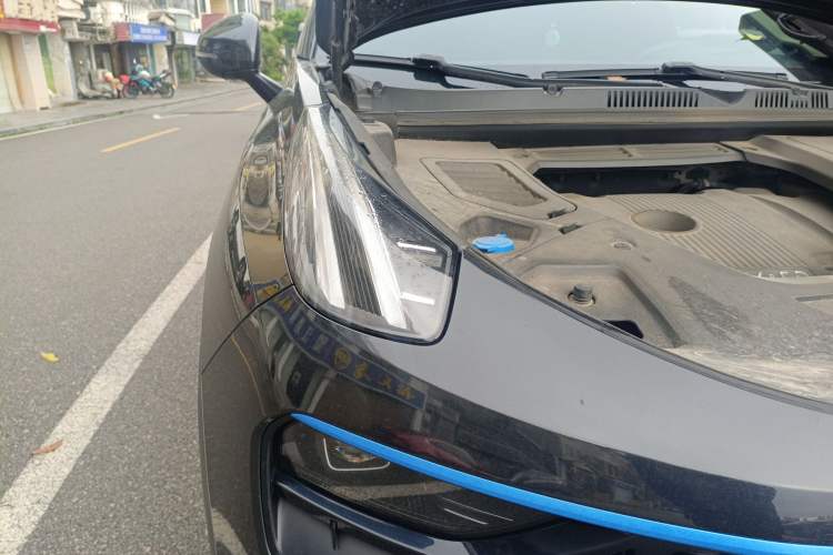 Used Lynk & Co 05 2020 2.0TD Two-Wheel Drive Shine Halo Right Front Headlight