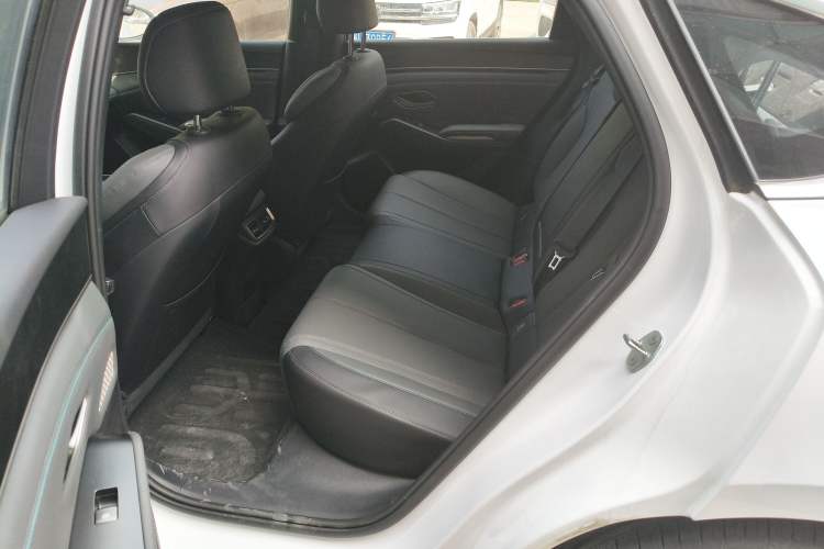 Used BYD Qin L 2025 DM-i Smart Drive 120KM Superior Model
