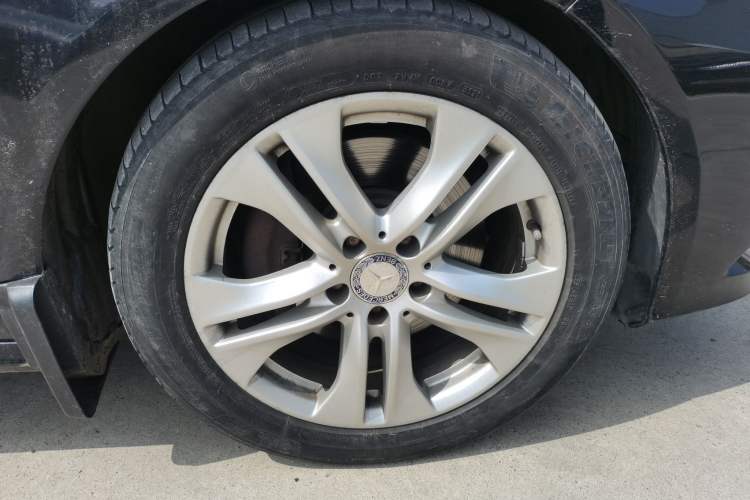 Used Mercedes-Benz E-Class 2012 E 300 L Fashion Model
