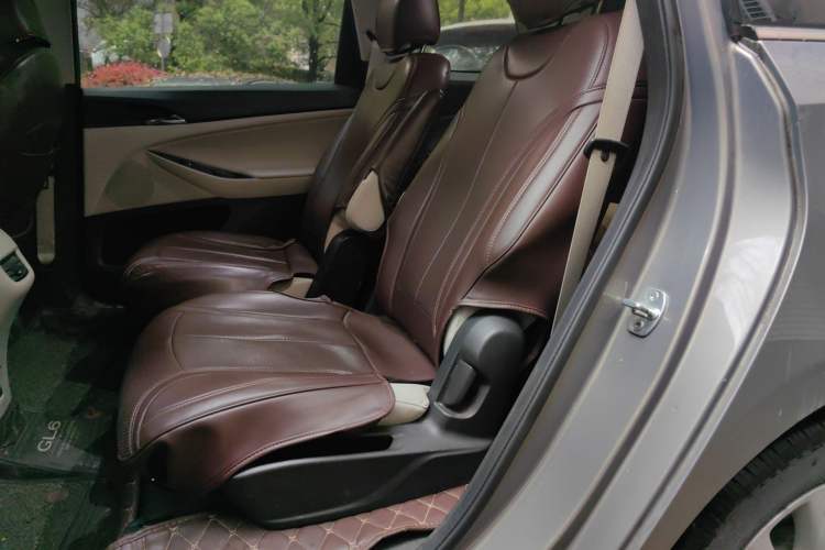 Used Buick GL6 2019 18T 6-Seater Elite Version China V Standard